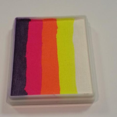 Diamond FX 50g Fabulously Fierce Split Cake  Diamond FX 50g Fabulously Fierce Split Cake